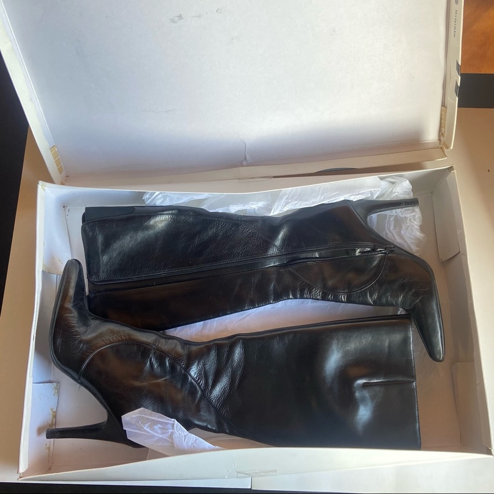 Nine West Gallivant Black Heeled Boots Size 8.5